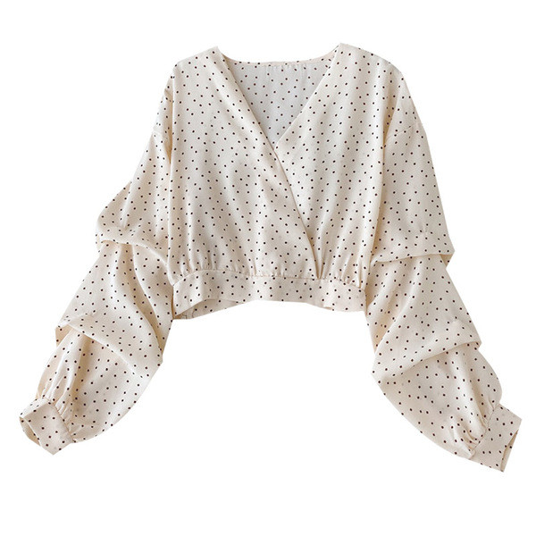 Κομψή κοντήγυναικεία μπλούζα με λαιμόκοψη και φαρδιά μανίκια