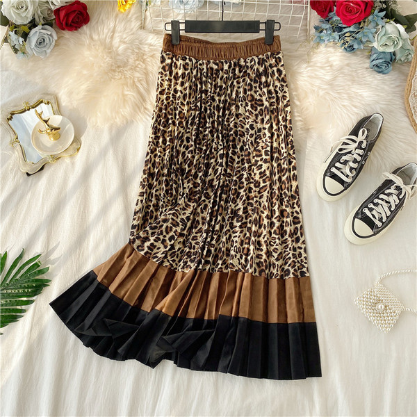 Γυναικεία πλισέ φούστα με λεοπάρδαλο τύπωμα  σε δύο χρώματα