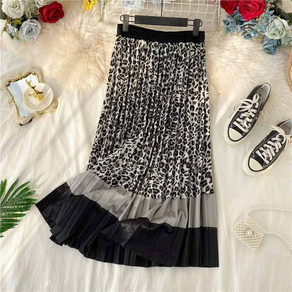 Γυναικεία πλισέ φούστα με λεοπάρδαλο τύπωμα  σε δύο χρώματα