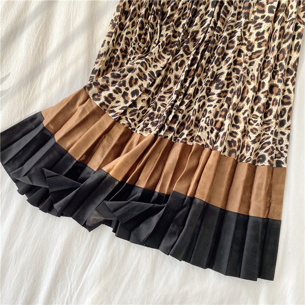 Γυναικεία πλισέ φούστα με λεοπάρδαλο τύπωμα  σε δύο χρώματα