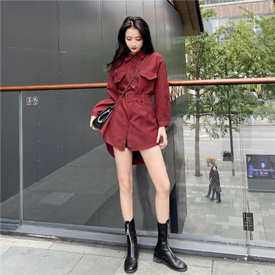 Női hosszú ing fekete és bordó övvel