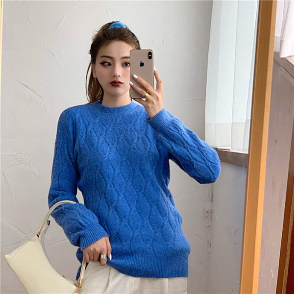 Női téli pulóver kék, fehér és bézs színben