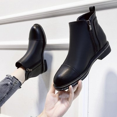 Καθημερινές γυναικείες μπότες με φερμουάρ έκο δερμάτινες με μαύρο χρώμα