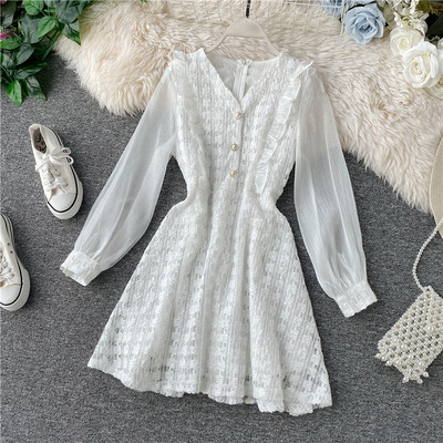 Stílusos női ruha gyöngyökkel, négy színben