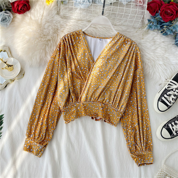 Bluză de damă modernă cu decolteu spitz și model animal