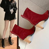 Μοντέρνες γυναικείες μπότες σουέτ μυτερό σχέδια σε μαύρο και κόκκινο χρώμα