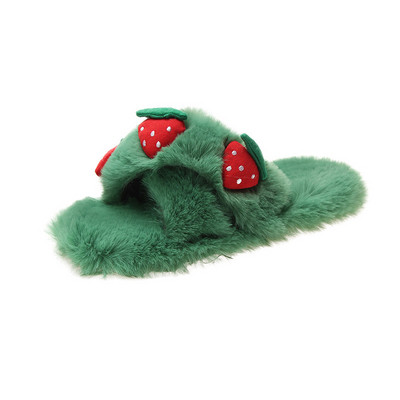 Χνουδωτές γυναικείες παντόφλες  σε μαύρο και πράσινο χρώμα