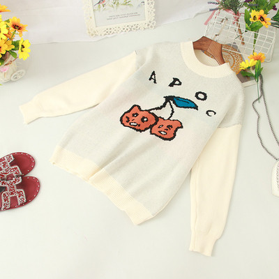 Modern női pulóver ovális nyakkivágással és rátéttel több színben