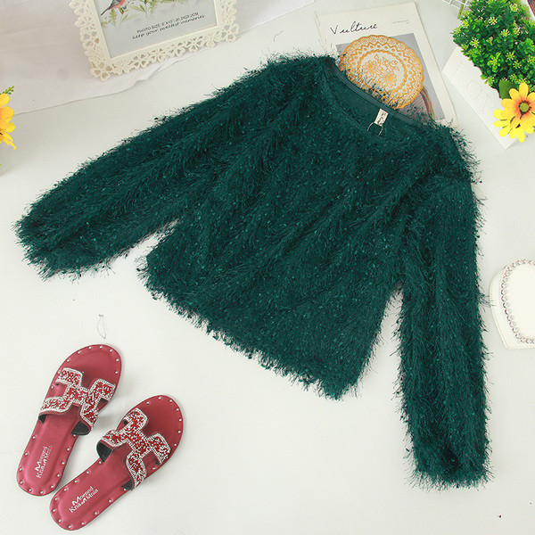 Γυναικείο πουλόβερ  σε τέσσερα χρώματα με οβάλ ντεκολτέ