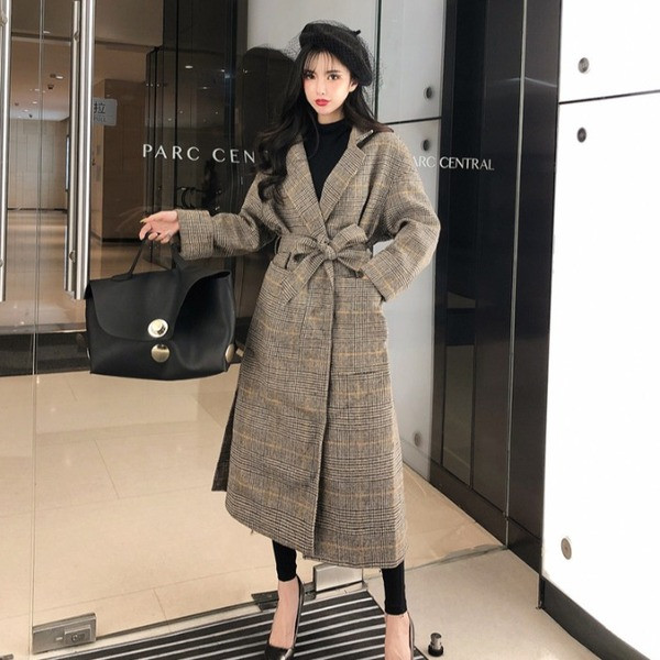 Μακρύ και φαρδύ καρό παλτό με ζώνη