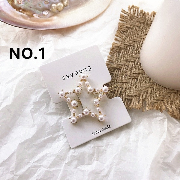 Actuale ace de păr de damă cu perle în diferite forme