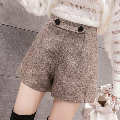 Pantaloni scurți moderni de damă cu talie înaltă și nasturi în negru, gri și maro