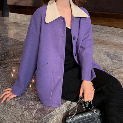 Ежедневно дамско палто с копчета и джоб в лилав цвят