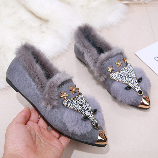 Γυναικεία καθημερινά παπούτσια μυτερό μοντέλο με πέτρες σε μαύρο και γκρι χρώμα