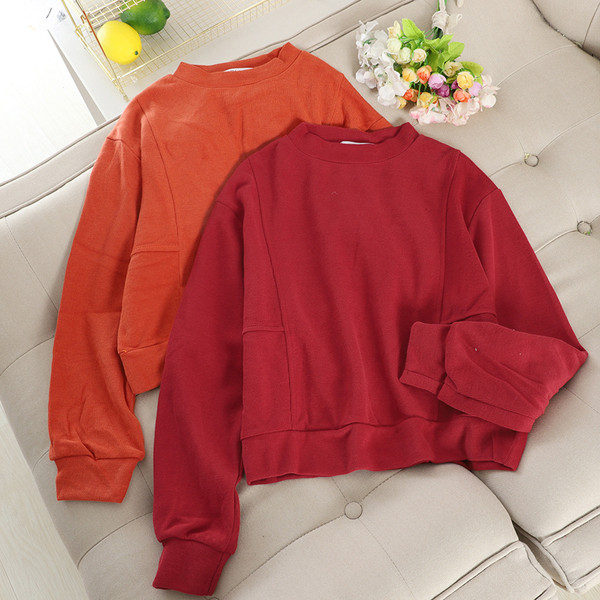 Női alkalmi blúz kerek nyakkivágással, több színben