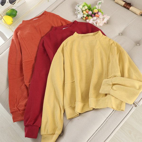 Női alkalmi blúz kerek nyakkivágással, több színben