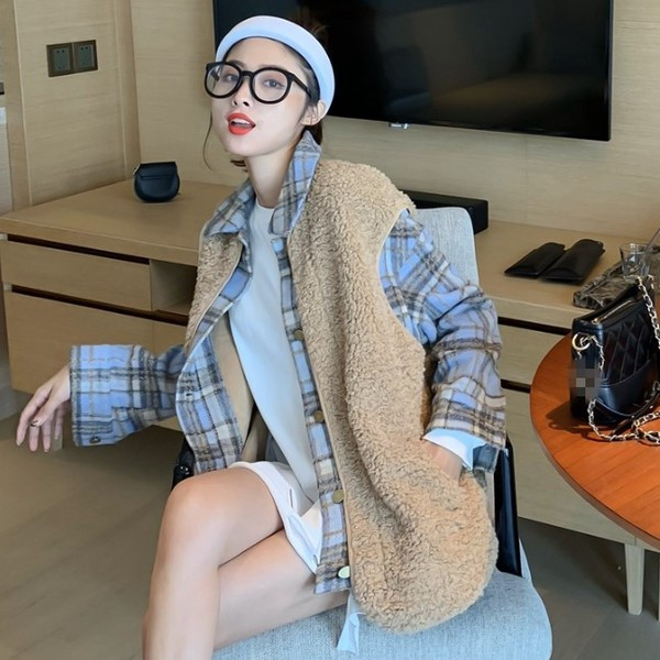 Jachetă în carouri de primăvară-toamnă cu imitație de vestă din puf