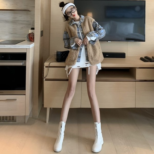 Jachetă în carouri de primăvară-toamnă cu imitație de vestă din puf