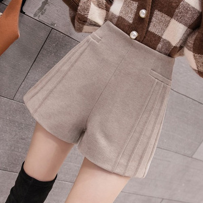 Γυναικεία σορτς σε μαύρο, καφέ και μπεζ χρώμα