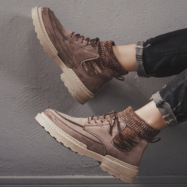 Μοντέρνα χειμωνιάτικα ανδρικά παούτσια  με κορδόνια σε τρία χρώματα