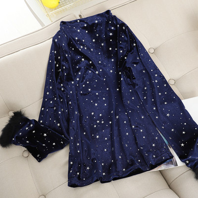 Μοντέρνα γυναικεία βελούδινη μπλούζα σε μπλε και μαύρο χρώμα