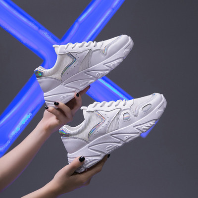 Дамски модерни маратонки с висока подметка  в няколко цвята 