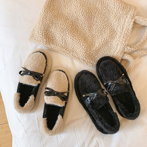 Γυναικεία χειμωνιάτικα παπούτσια με επίπεδη σόλα και απαλή επένδυση σε δύο χρώματα