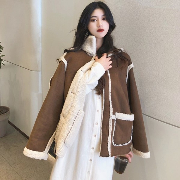 Palton de damă cu două fețe de culoare maro cu căptușeală caldă