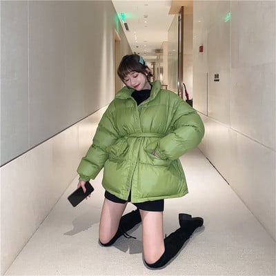 Χειμερινό  γυναικείο μπουφάν με ζώνη σε πράσινο, μαύρο και καφέ χρώμα