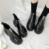 Ghete de dama moderne cu fermoar si talpa aspra - doua modele