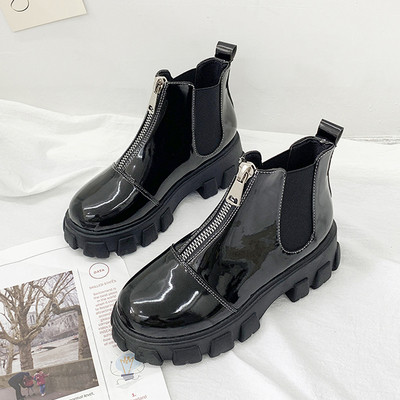 Ghete de dama moderne cu fermoar si talpa aspra - doua modele