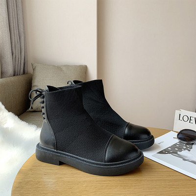 Casual γυναικείες μπότες με ίσια σόλα σε μαύρο χρώμα