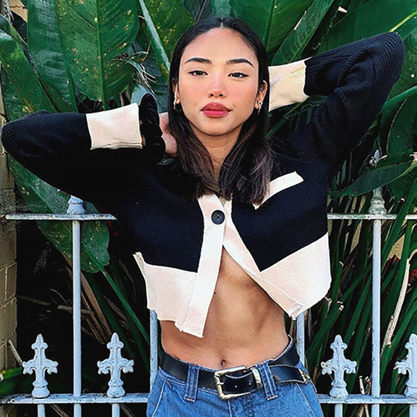 Нов модел модерна дамска жилетка - къс модел