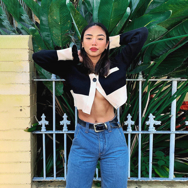 Нов модел модерна дамска жилетка - къс модел