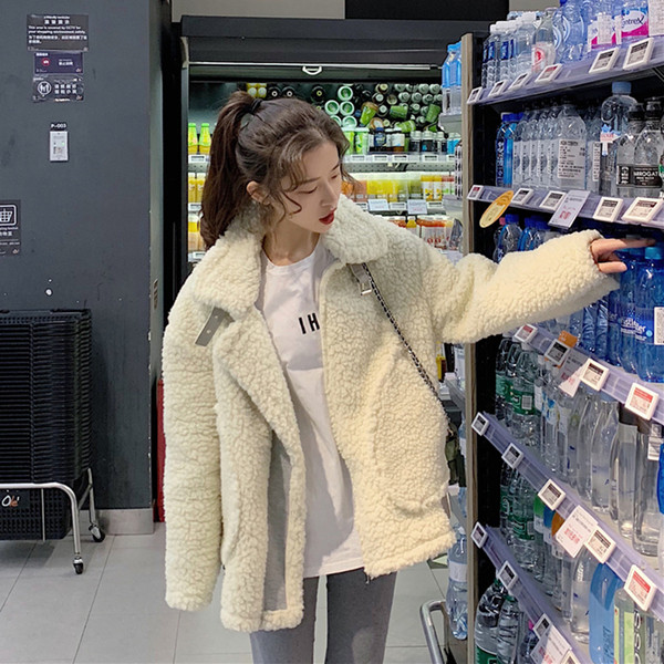 Palton scurt de puf alb, cu fermoar și buzunare