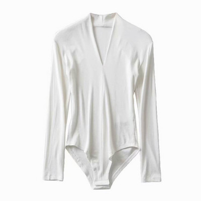 Modern női test spitz nyakkivágással, több színben