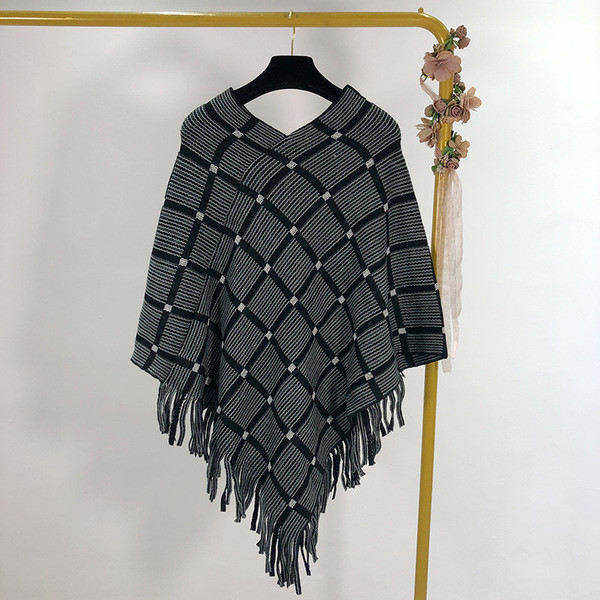 Női kötött poncsó két színben