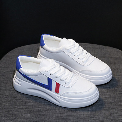 Casual γυναικεία αθλητικά παπούτσια σε λευκό χρώμα