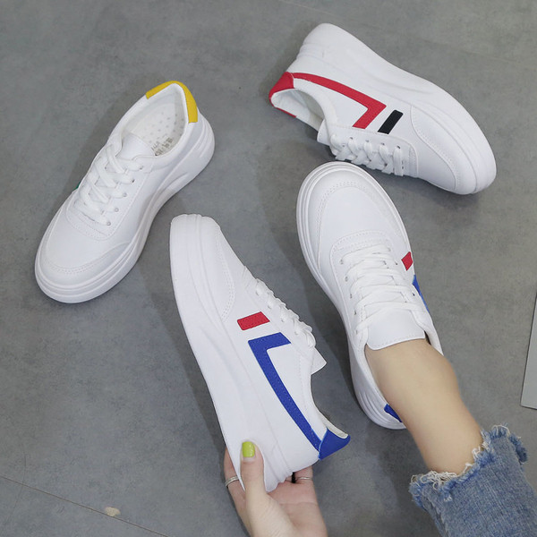 Casual γυναικεία αθλητικά παπούτσια σε λευκό χρώμα