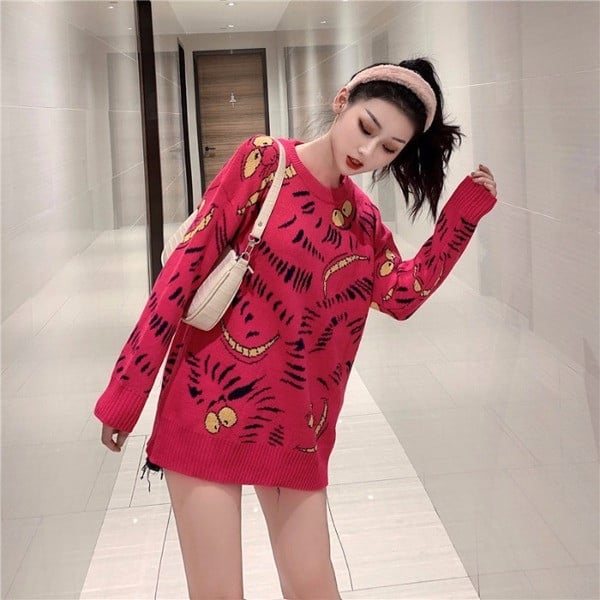 Női pulóver színes mintával két színben