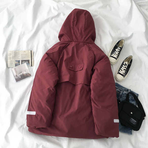 Női téli kabát kapucnival és zsebekkel, három színben