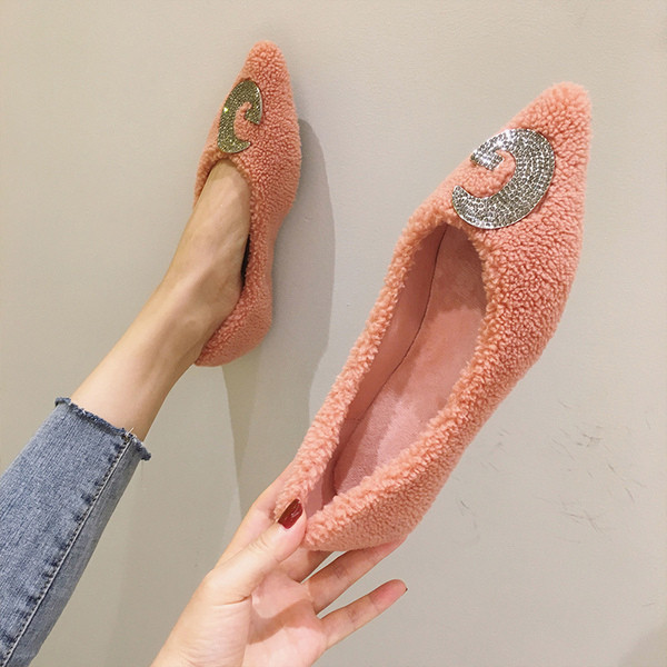 Alkalmi női cipő pehely és fém elemekkel