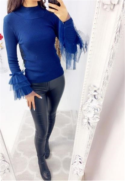 Casual γυναικείο πουλόβερ  με τούλι σε μπλε και μαύρο χρώμα