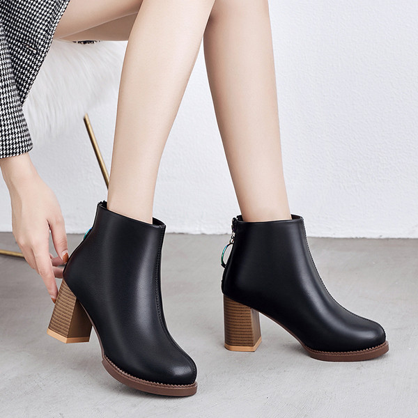 Cizme de dama din piele cu toc gros si fermoar in negru si maro