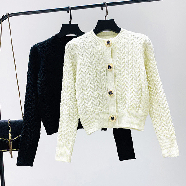 Új modell női kardigán fehér és fekete gombokkal