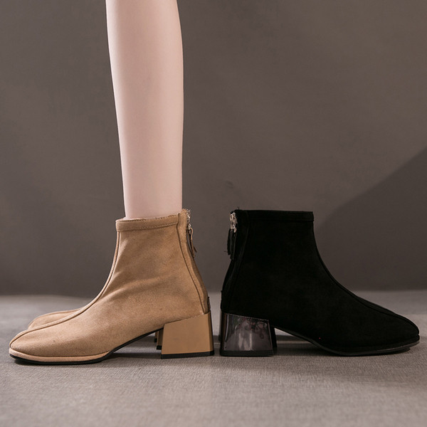 Cizme de damă elegante din piele intoarsa cu toc gros, in negru si bej