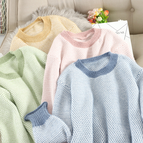 Modern női pulóver kerek nyakkivágással, négy színben