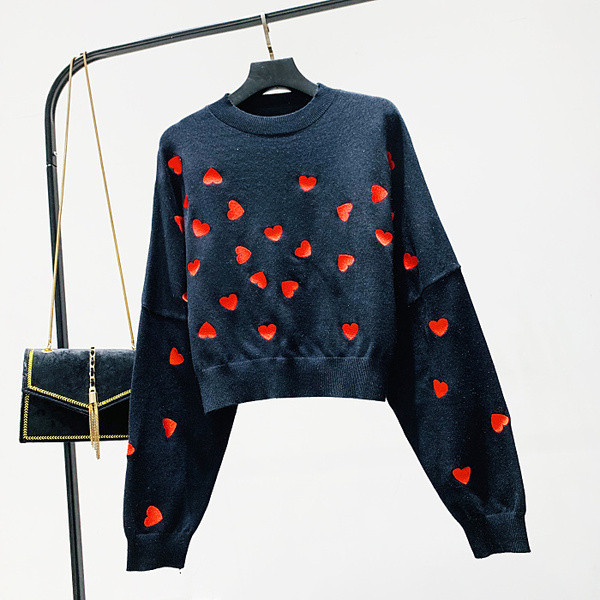 Νέο μοντέλο γυναικείο πουλόβερ σε λευκό, μαύρο και μοβ χρώμα