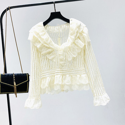 Μοντέρνα γυναικεία μπλούζα με μακριά μανίκια και λαιμόκοψη λευκού, μπεζ και ροζ χρώμα