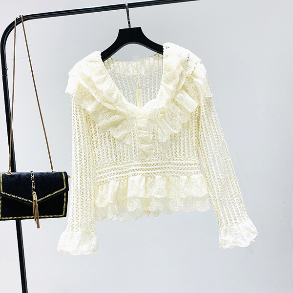 Μοντέρνα γυναικεία μπλούζα με μακριά μανίκια και λαιμόκοψη λευκού, μπεζ και ροζ χρώμα